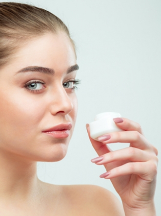 Antes de ir a la cama, cuida de tu piel