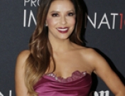 Look de Eva Longoria: mejor insinuar que enseñar