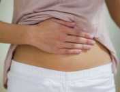 Dolor en la parte superior del estómago