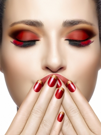 Luce unas uñas fantásticas en Navidad: la manicura ideal para estas fiestas