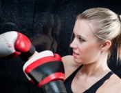 Soñar que haces daño a alguien: ¿debes cambiar de vida?