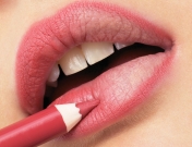 Cómo perfilar tus labios y cambiar la forma de tu boca