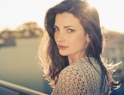 Cómo maquillarse para eventos al aire libre