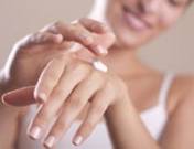 Manicura práctica y elegante para ir a la nieve