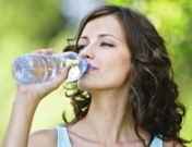 Dolor de estómago al beber, ¿por qué?