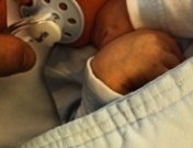 Nueva foto de Martín Casillas: Sara Carbonero le viste del Real Madrid