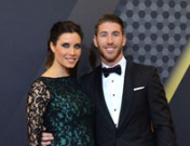 Pilar Rubio no se corta y marca cuerpazo de embarazada en el Balón de Oro