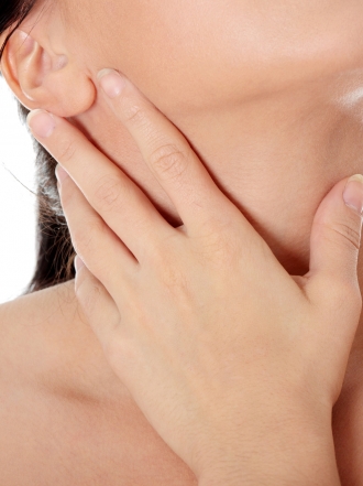 Dolor de garganta por anginas o amígdalas: causas, diagnóstico y tratamiento