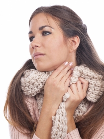 Dolor de garganta por placas de pus: causas, diagnóstico y tratamiento