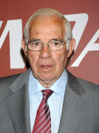 Funeral de Luis Aragonés: los atléticos piden el Calderón en las Redes Sociales