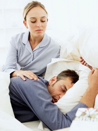 Apnea del sueño: cómo evitar el insomnio producido por ronquidos