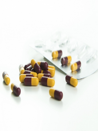 ¿Debo tomar antibióticos para el dolor de garganta?