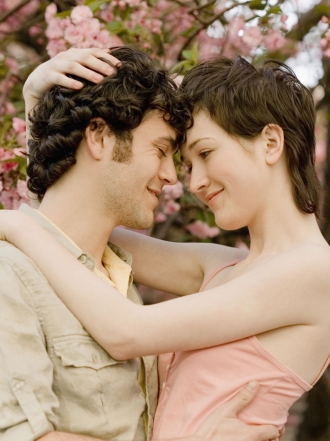 Poema de amor frágil: el miedo a querer