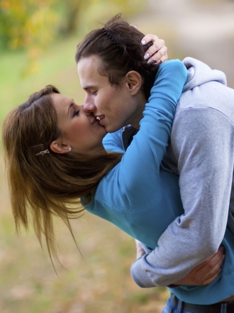 Poema de amor atemporal: el amor es para siempre