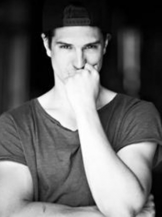 El nuevo novio de Miley Cyrus, un chulazo en toda regla: Chris Hemsworth, olvidadísimo