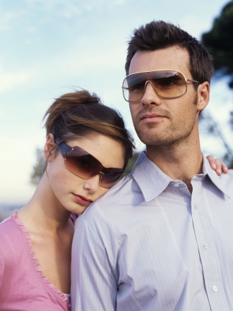 Mujeres y hombres: agencias matrimoniales para encontrar pareja