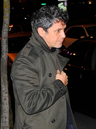 Alejandro Sanz, desolado ante la muerte de Paco de Lucía, su segundo padre