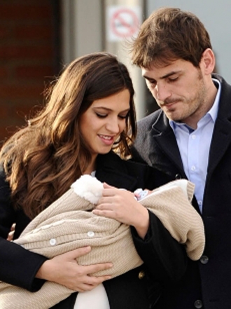 A quién se parece el hijo de Sara Carbonero e Iker Casillas, ¿a mamá o a papá?