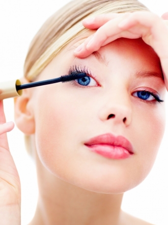 Maquillaje para ojos caídos