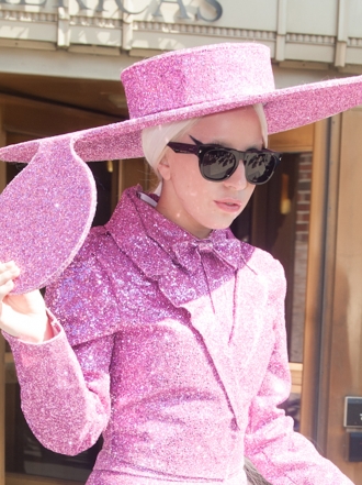 Lady Gaga se confiesa: de diva en el escenario a sumisa en su casa