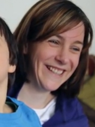 Debby Elnatan, la mujer que por su hijo hizo posible lo imposible