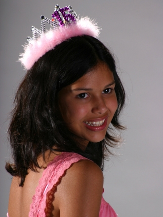 Tu fiesta de los 15 años en vestido corto, sé diferente al resto