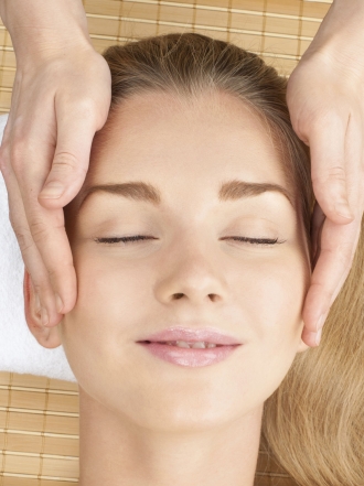 Masaje orbicular para unos ojos sin bolsas, ojeras o arrugas