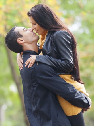 Poema de amor entregado para acariciarse con palabras