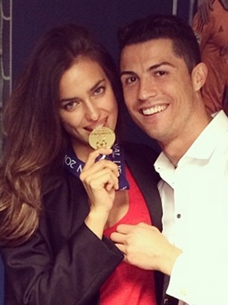 Irina Shayk y Cristiano Ronaldo celebran juntos su mejor año