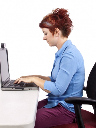 Lo último para el dolor de espalda: un cojín inteligente que te 'riñe'