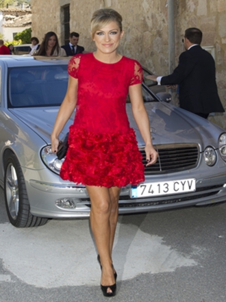 Vestidos cortos de día: luce tu belleza a plena luz del sol