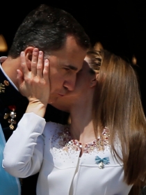 Letizia, de princesa triste a reina enamorada