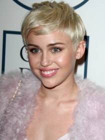 Miley Cyrus: con ella llegó el escándalo...y el mal gusto