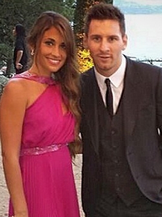 Antonella Roccuzzo y Daniela Ospina, las novias de los mejores deportistas en los Premios Juventud 2014