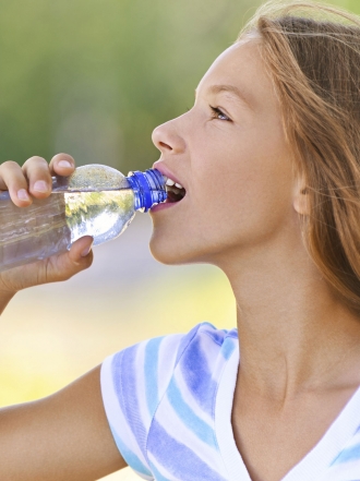 Beber agua adelgazar mucho grande