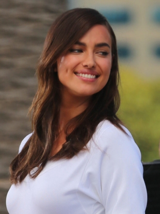 Irina Shayk, de fiesta 'lésbica', y Cristiano Ronaldo, goleando