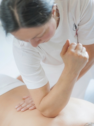 Situaciones incómodas que viven las personas con dolores de espalda