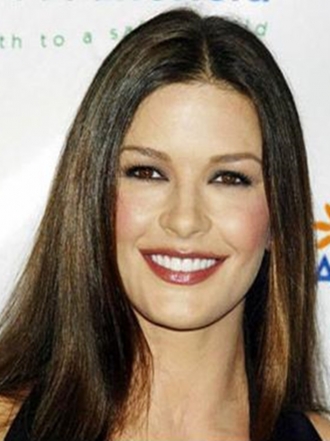 El antes y el después de Cristiano Ronaldo y otros famosos que se arreglaron la boca