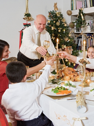 8 consejos para sobrevivir a la cena familiar de Navidad