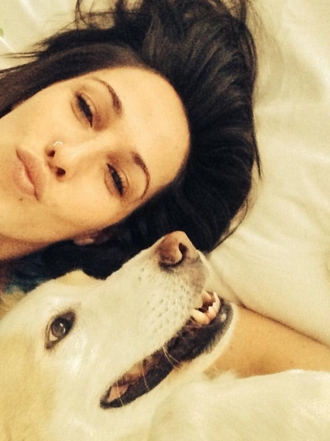 Malú se moja por Excalibur