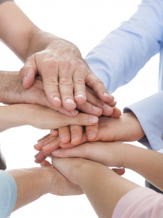 Complejo de manos pequeñas: el síndrome de manos infantiles