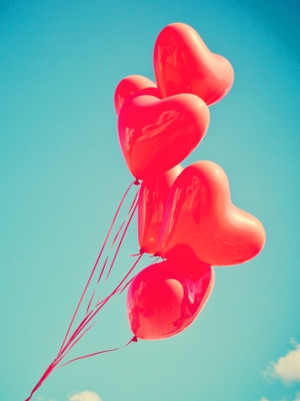 Poesía en donde menos te la esperas: poemas de amor en lugares insospechados