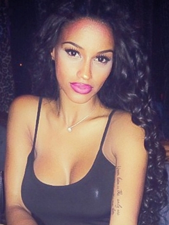 La esposa de James Rodríguez vs la novia de Balotelli: El Liverpool Real Madrid más sexy