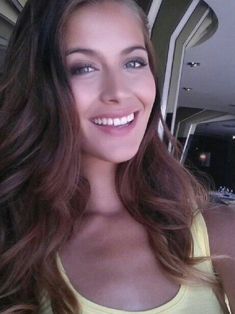 Desiré Cordero, Miss España Universo y la cirugía estética