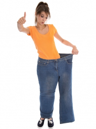 Grandes FAILS en fotos: ningún vestido adelgaza tanto como Photoshop