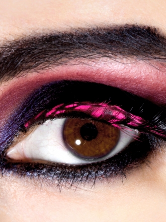 Pestañas postizas para un maquillaje de fantasía