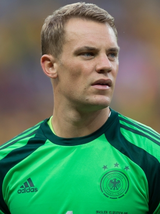 Más rumores de que Neuer es gay tras romper con su pareja