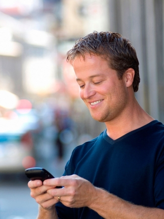 Mensajes para tu hijo: consejos de madre en un sms