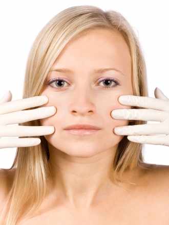 Acomplejada por una cicatriz: cómo olvidarte de las marcas en la piel