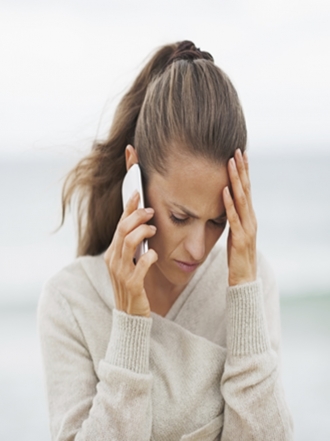 El estrés que sufren las personas que odian hablar por teléfono